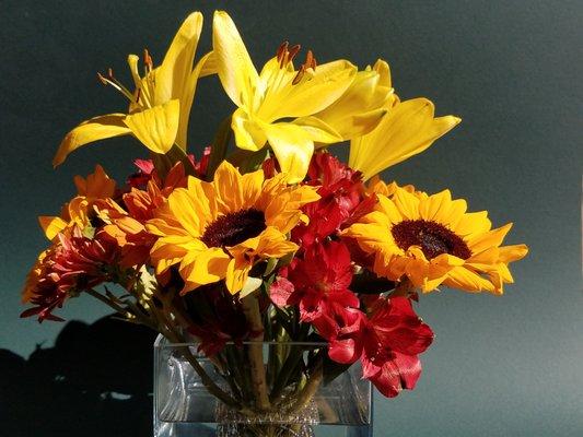 Create better looking flower arrangements for Fall, Holidays, Thanksgiving, Parties, any table centerpiece.  Makes a great gift!