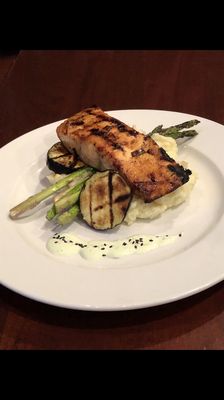 Grilled salmon