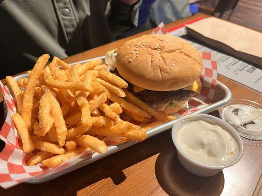 Bogey Burger & fries