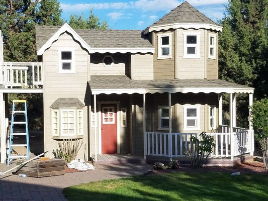 This is a 900 sq.ft. doll house that matches the big the big house.