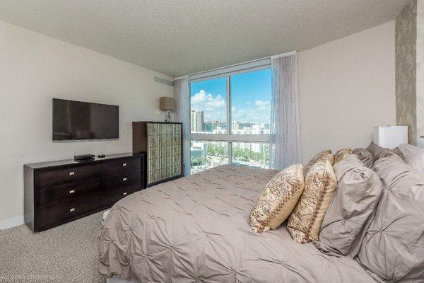 Luxury 3/2 condo at the St. Tropez in Sunny Isles