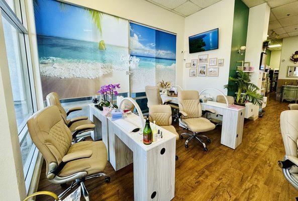 welcome in Highland Nails ất National city (619)477-7296