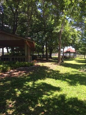 Cute little area for small kiddos. Plenty of picnic tables and bathrooms. Sandy playground. Bring your sand toys!