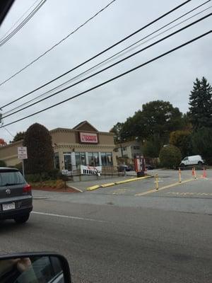 Dunkin Donuts Framingham -- 517 Worcester Road / Route 9, Framingham       Exterior