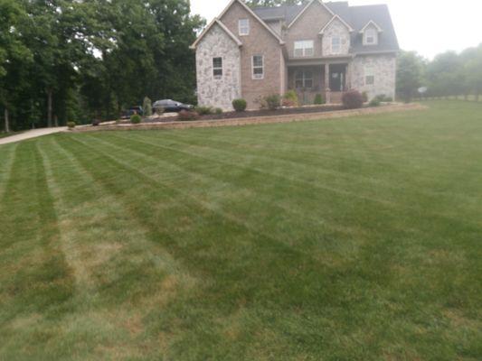 Jons Lawn and Landscape