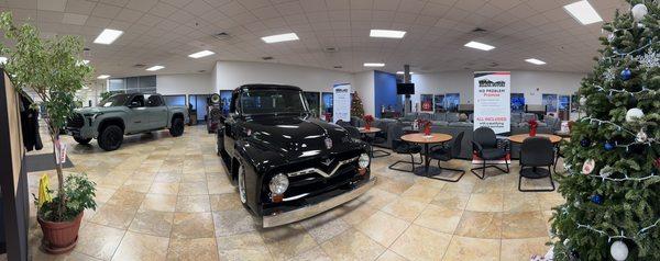 Panoramic view inside of Helena Motors: Toyota of Helena. A nice view as we're decorated for Christmas!