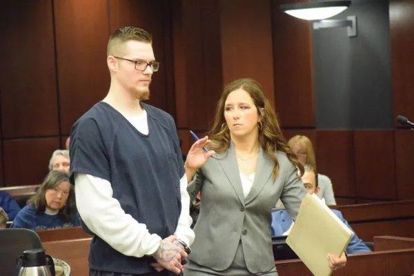 https://www.thenewsherald.com/2019/04/23/man-who-killed-dog-in-utica-park-gets-three-to-six-years-in-prison/