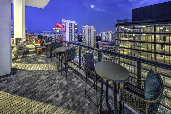 Novo Las Olas Penthouse Sky Lounge