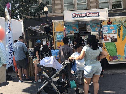 Blues, Brews, & BBQ Fest in Allentown, PA, hot day for frozen desserts