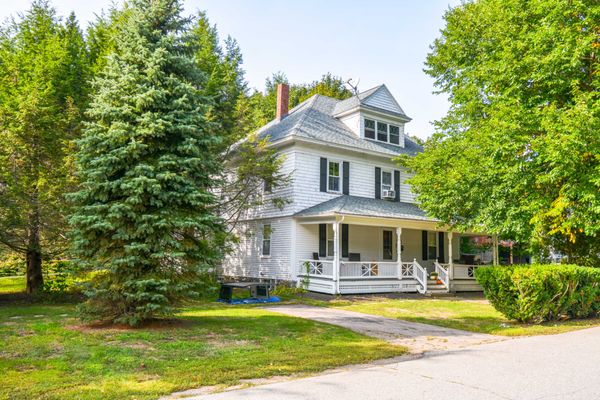 York two-family Colonial