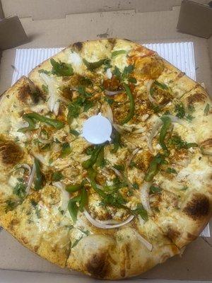 Chicken tikka pizza