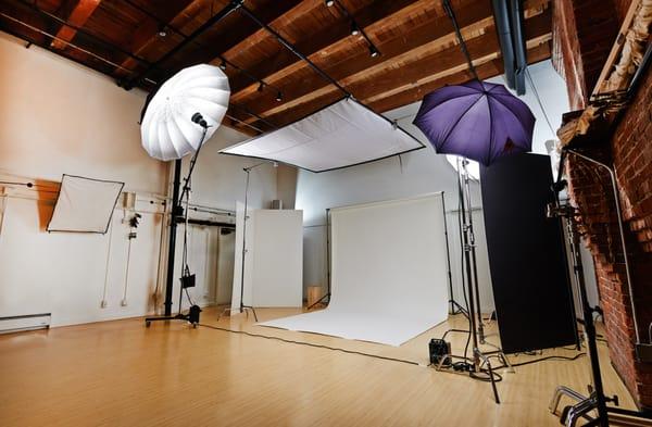 Photo studio Seattle - Flutter Studios, still photography set-up