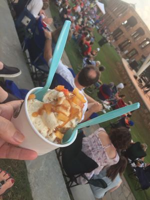 Peach cobbler ice cream - yum!