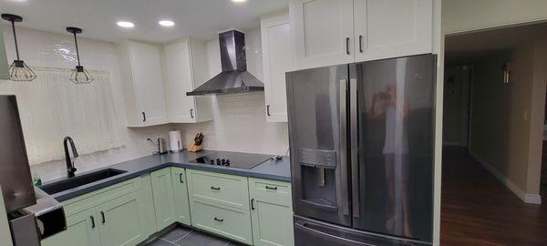 Kitchen Remodel with two toned cabinets