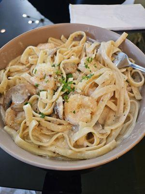 Delicious shrimp fettuccine!