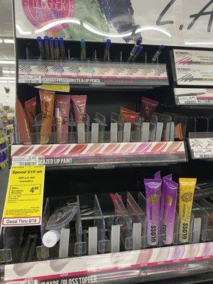 I never see the lipliners in stock.