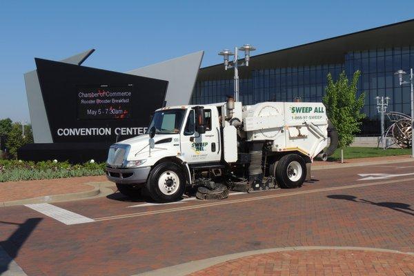 Convention center, Exposition center, stadium and event parking area power sweep and vacuum services