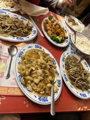 Mongolian Beef (top left), garlic chicken (bottom left), sesame chicken (top right), palace beef (bottom left)