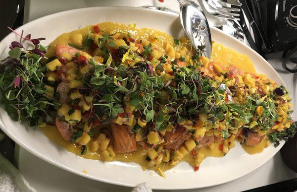 Salmon with mango salsa