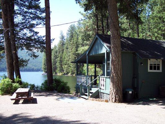 Lake Front Cabin #1