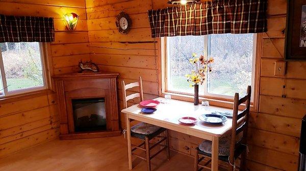 Chinook Cabin dining area