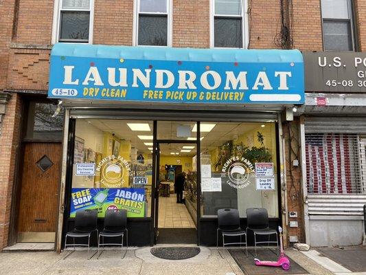 Lucky Mama Laundromat