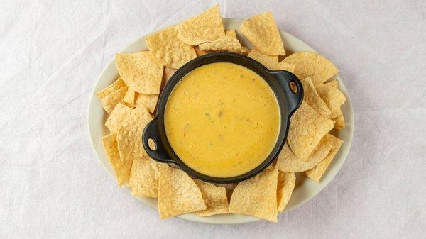 Chips and queso