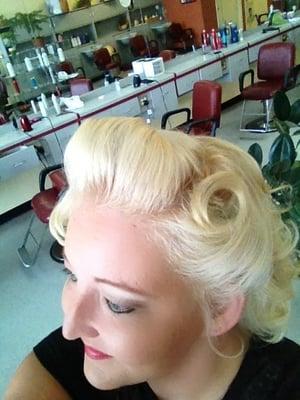 Pinup hair