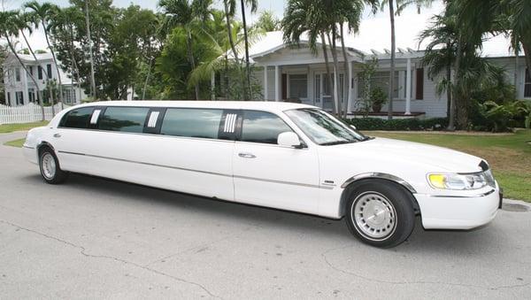 8-10 passenger limo