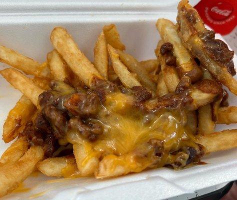 Chili cheese fries