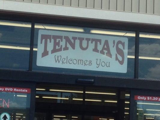 Tenuta's Food Lane