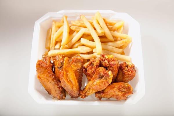 #chickenwings with fries