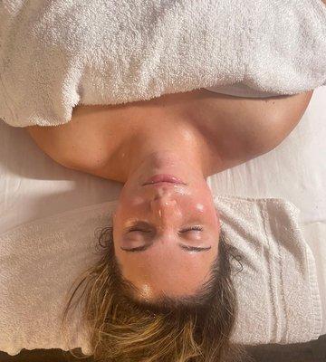 Get glowing with any of our top of the line facials with an experienced and skilled Esthetician. Tailored just for you!