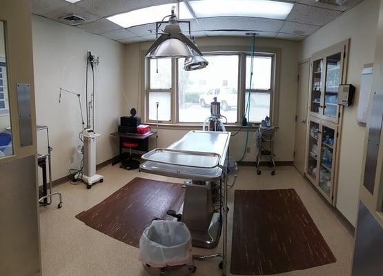 Surgery Suite with laser unit