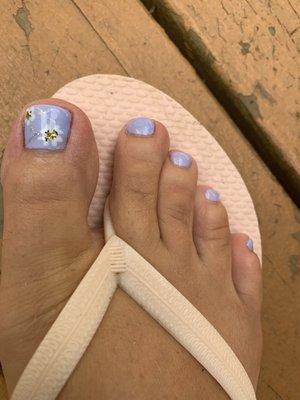 Gel pedicure by jessie