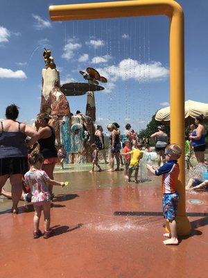 Big splash pad, fun and safe.