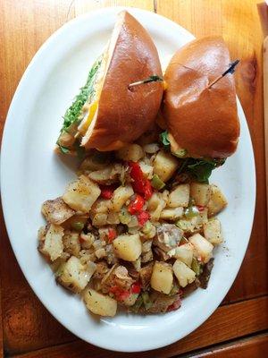 Chipotle fried egg sandwich w/ home fries