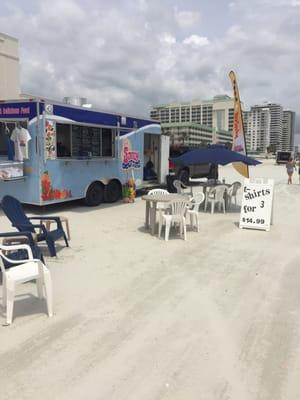 Sandy Bottoms Beach Food Truck