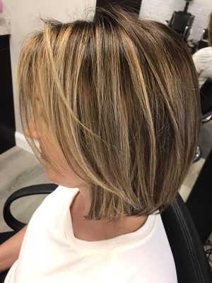 Beautiful color retouch with low maintenance highlight.