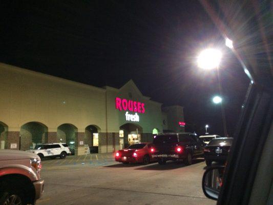 Rouses making groceries Nawlin style.