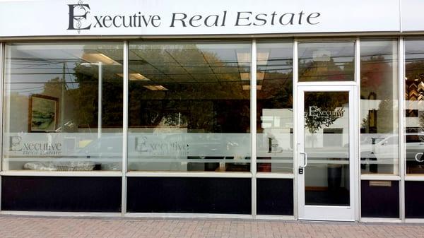 Executive Real Estate - Westport CT
 Westport CT Real Estate
 #BuyExecutive