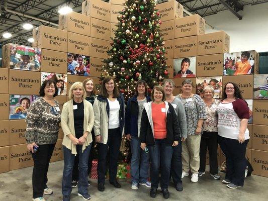 Teachers/staff volunteering at OCC distribution center