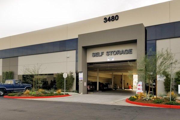 self storage santa ana exterior