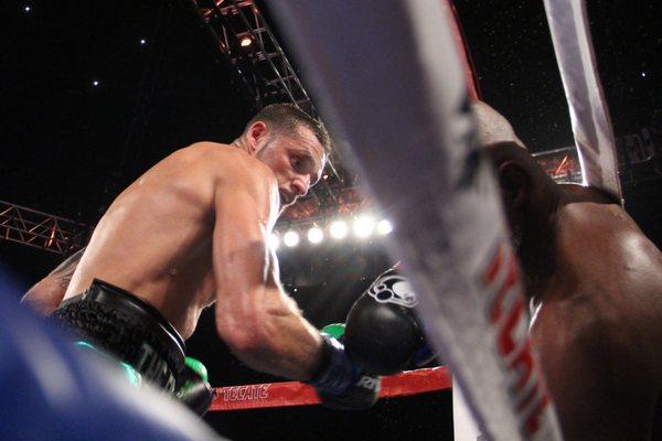 Star Boxing's Joe Smith Jr knocking out legend Bernard Hopkins on HBO