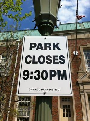 Park closes 9:30 pm