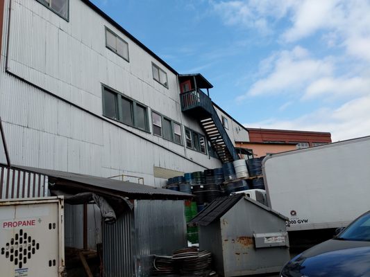 This is one of the most amazingly cool buildings I've found in Portland.  It seriously looks like a movie set.  Nice benefit!