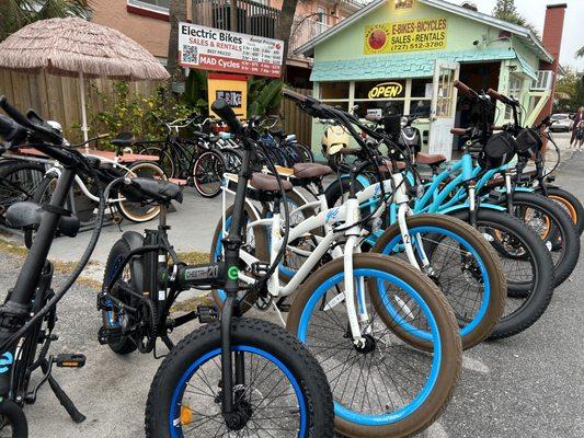 Beach Bikes and e-Bikes