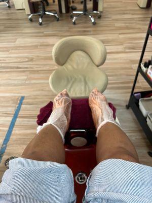 Deluxe pedicure