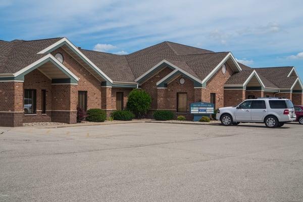 3311 A South Packerland Drive Green Bay One office Suite, 1,365 SF and 1,660 SF Available