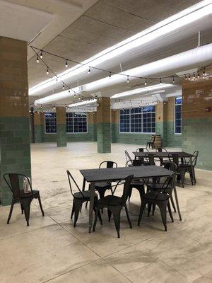 Love the color scheme! Nice open space, with plenty of natural light. (10/27/2018)